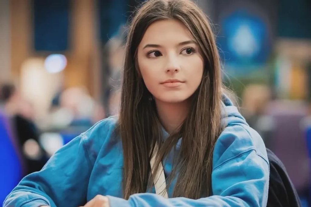 Leah Hauer aka Leah Hates Poker.