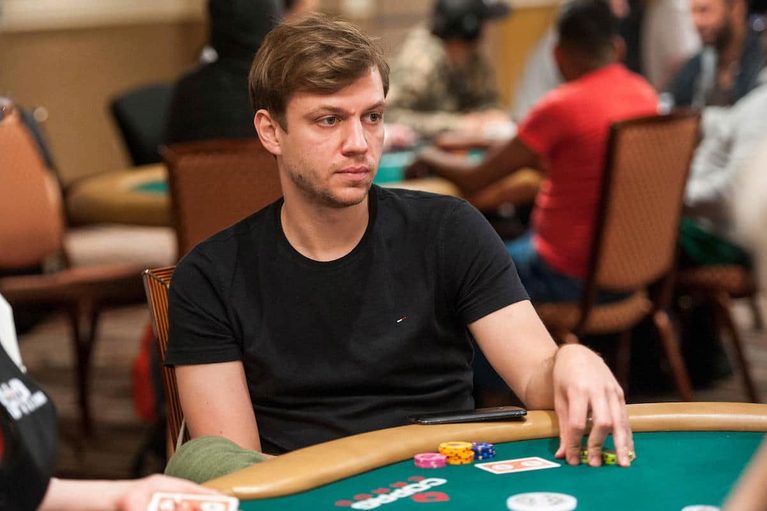 Stefan Schillhabel Wins Second WSOP Bracelet in 7,277-Entry Flip & Go